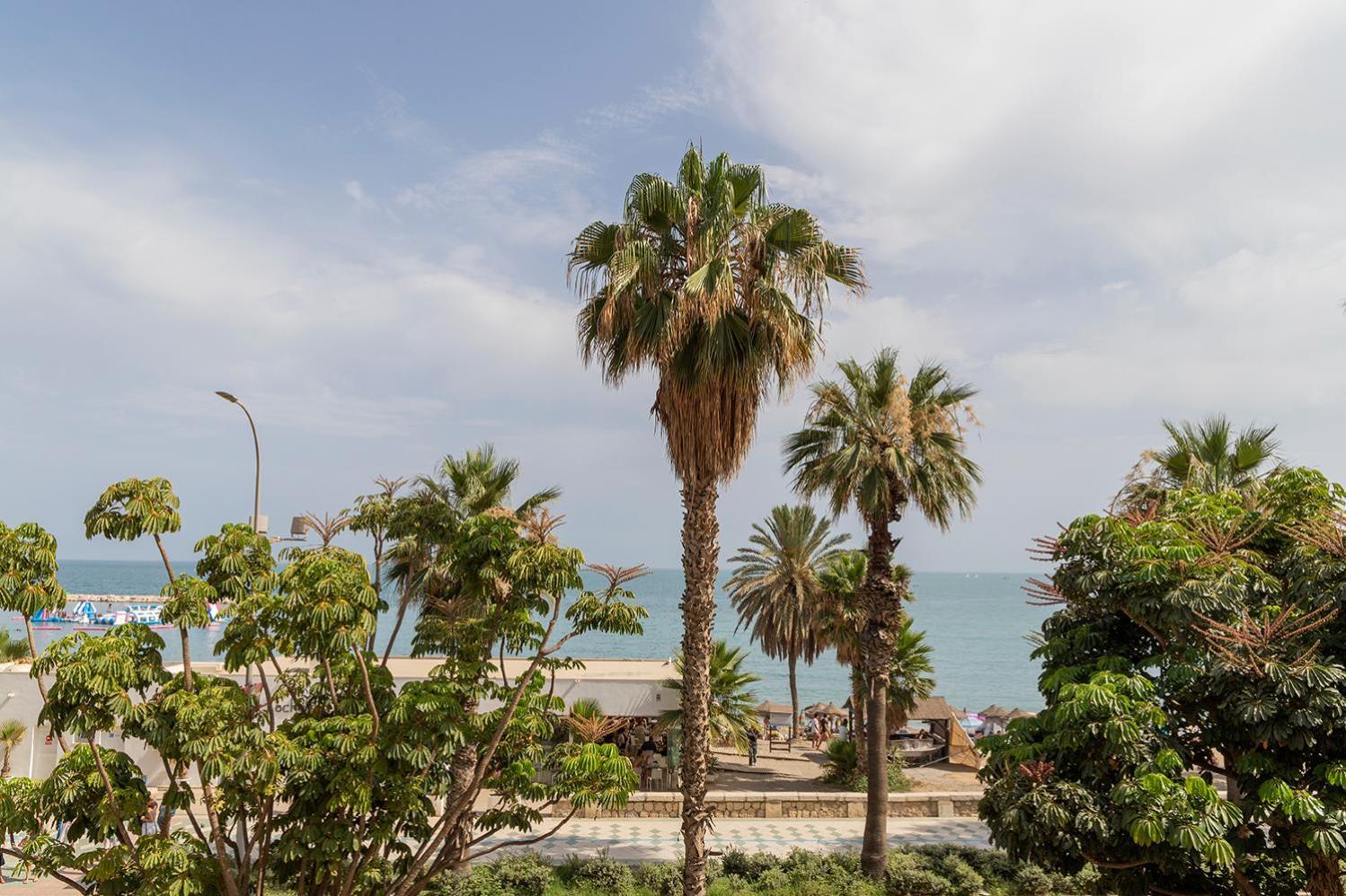 Primera Linea De Playa - Málaga Esterno foto